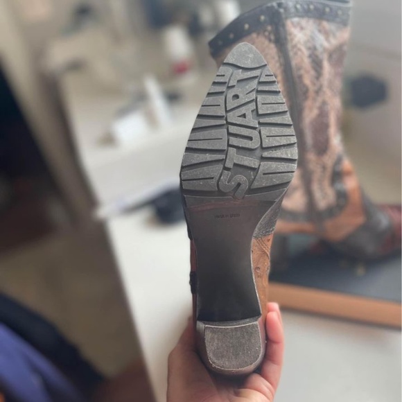 Stuart Weitzman "Stampede" boot - Picture 5 of 5